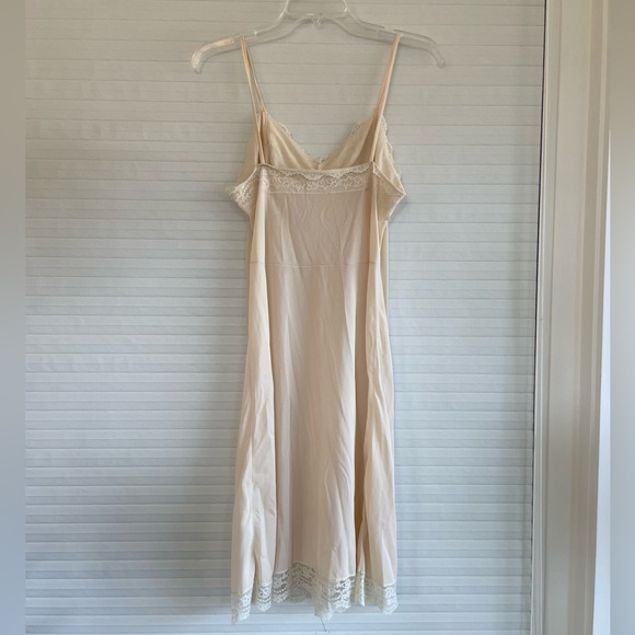 Vintage Cream Lace Slip Dress - Picture 2 of 6